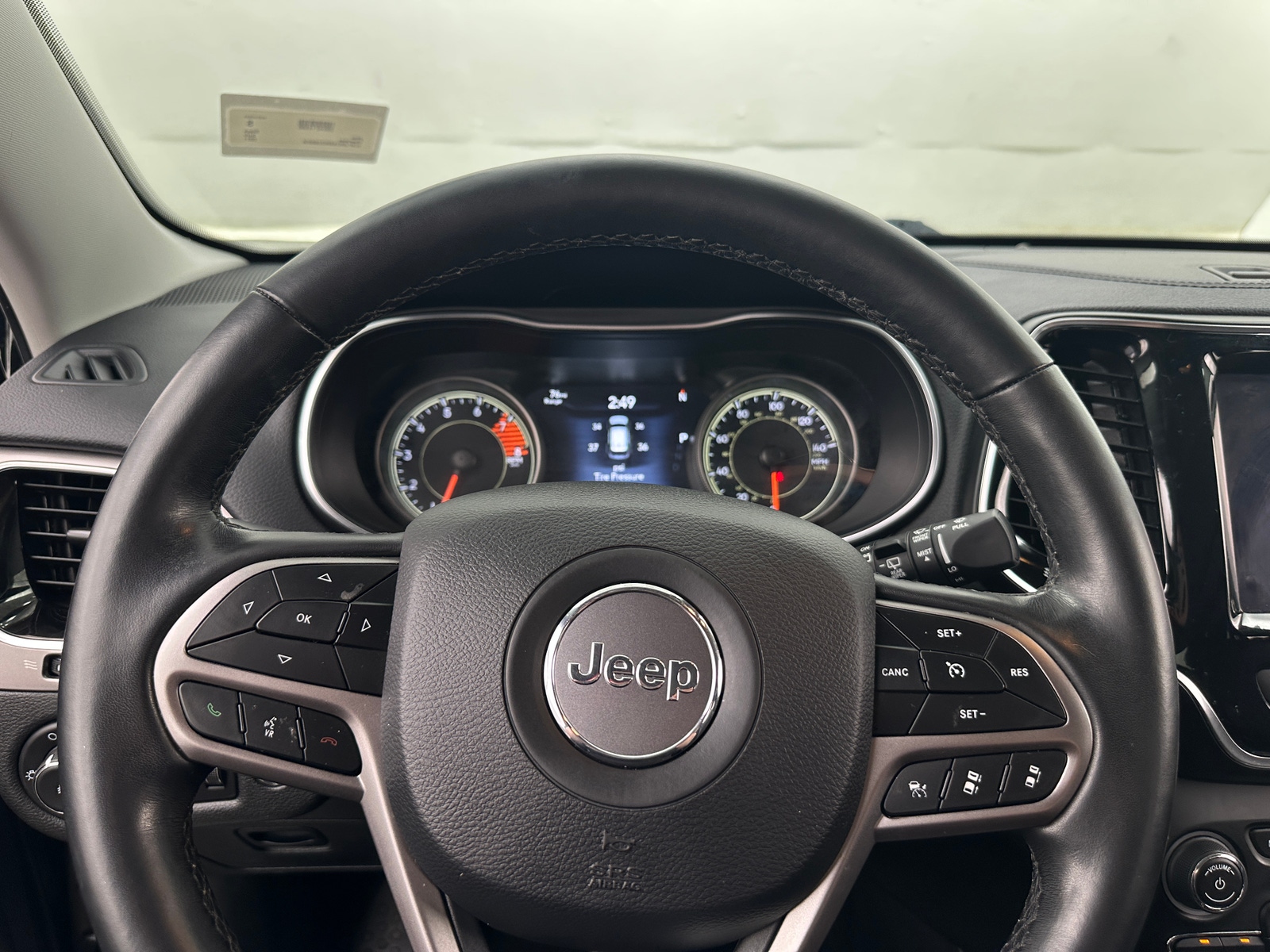 Thumbnail: 2021 Jeep Cherokee - 4