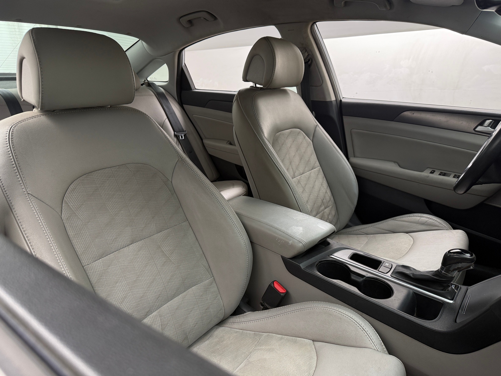 Thumbnail: 2016 Hyundai Sonata - 2