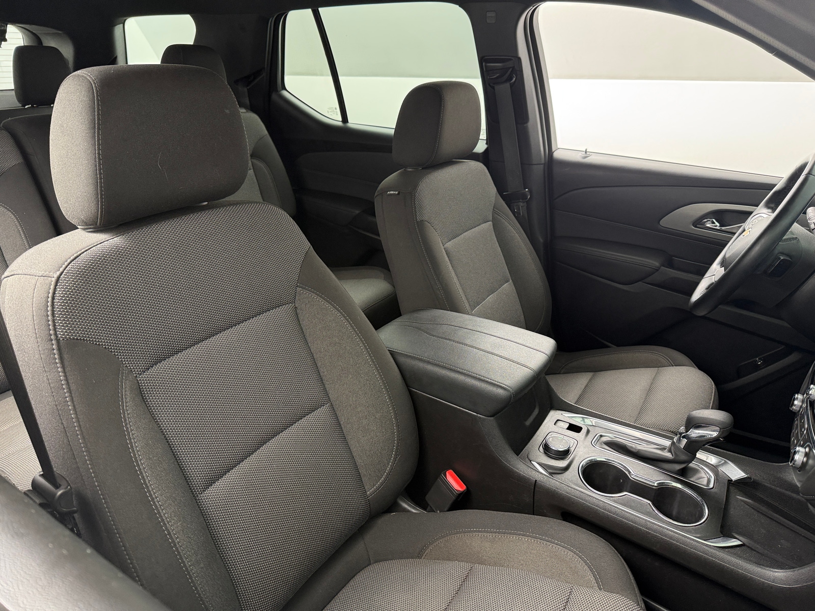 Thumbnail: 2023 Chevrolet Traverse - 2