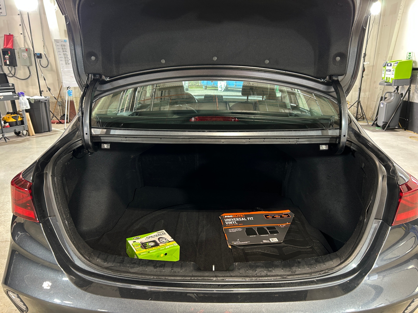 Thumbnail: 2024 Kia Forte - 7