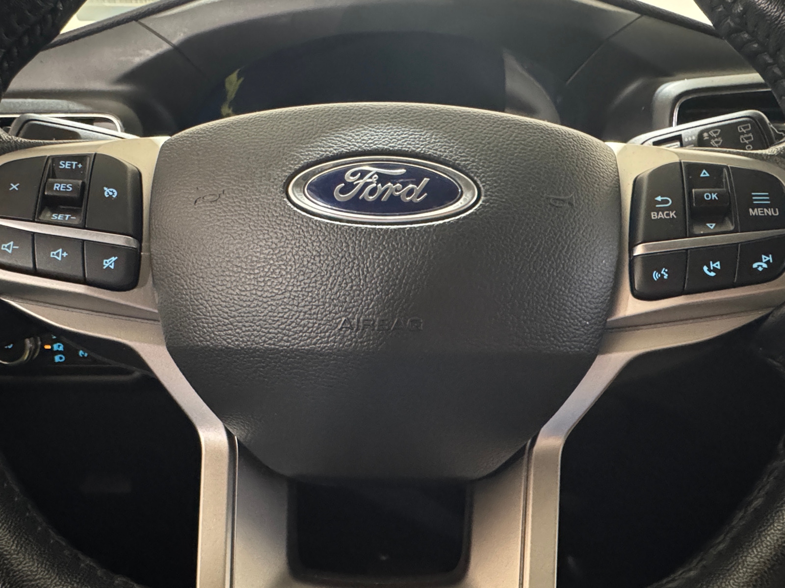 Thumbnail: 2022 Ford Explorer - 5