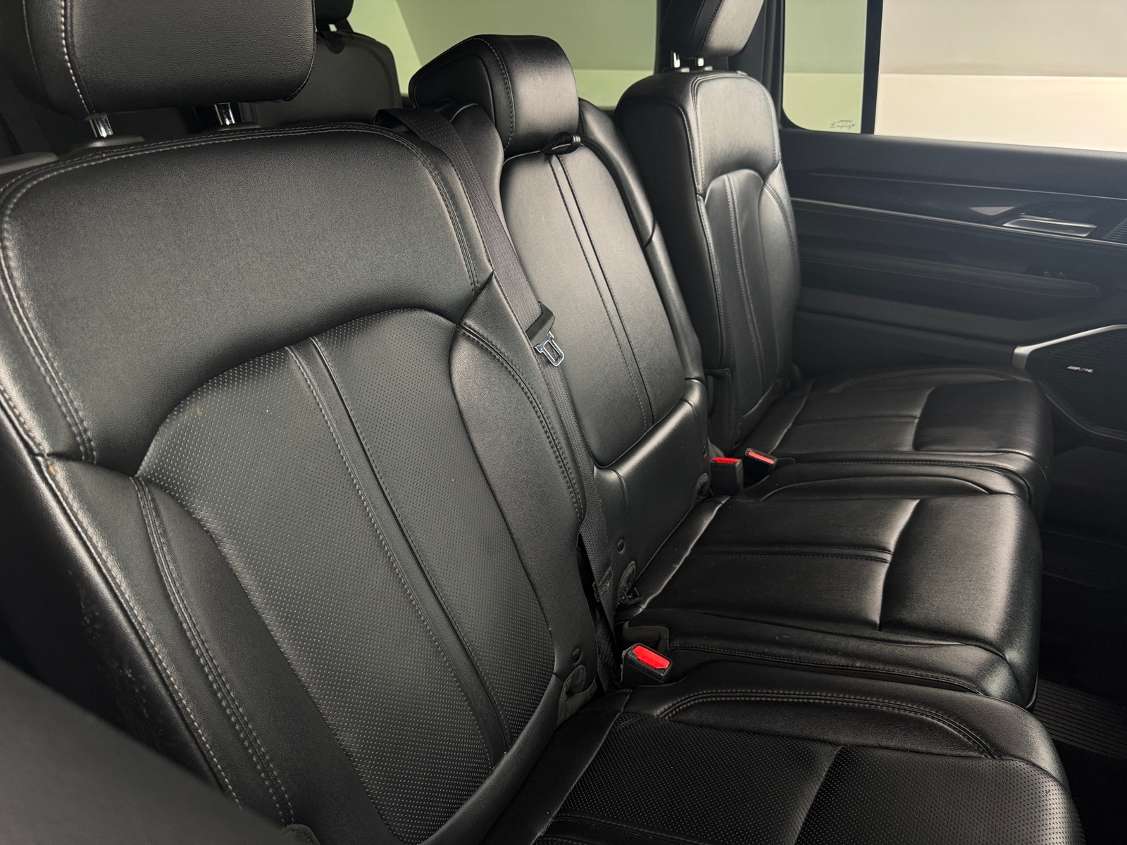 Thumbnail: 2024 Jeep Wagoneer - 5