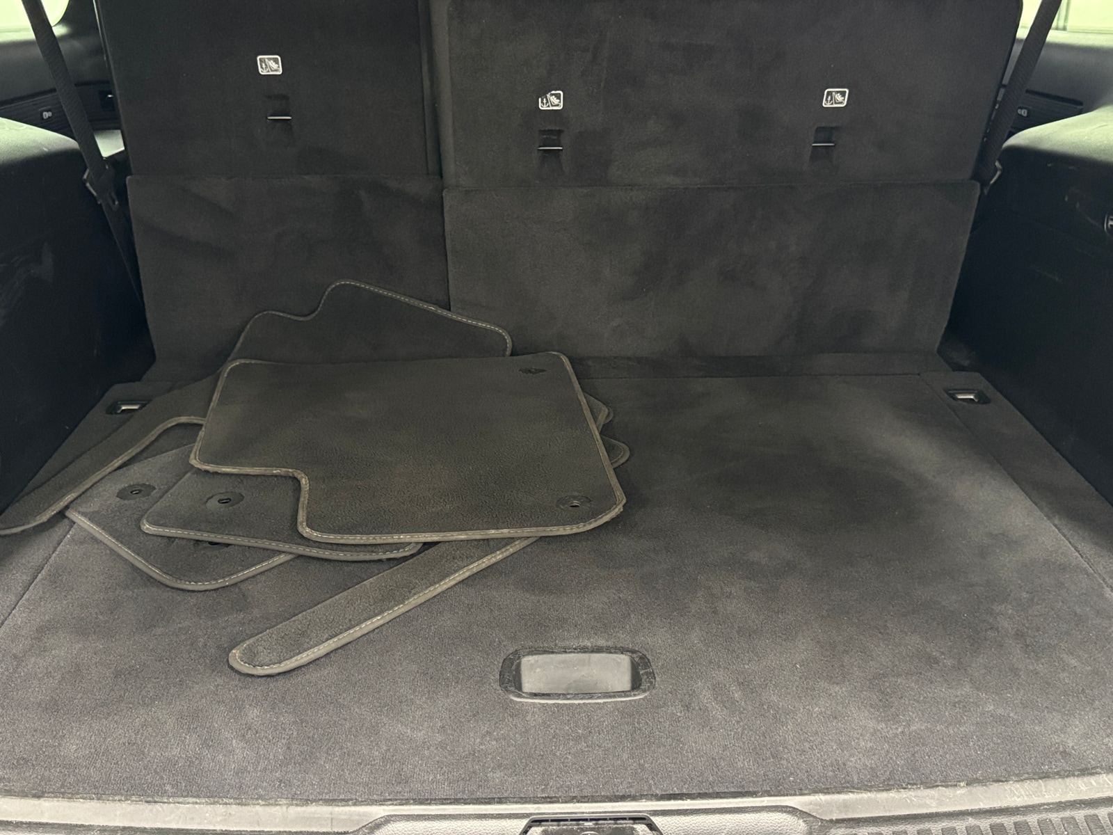 Thumbnail: 2024 Jeep Wagoneer - 6