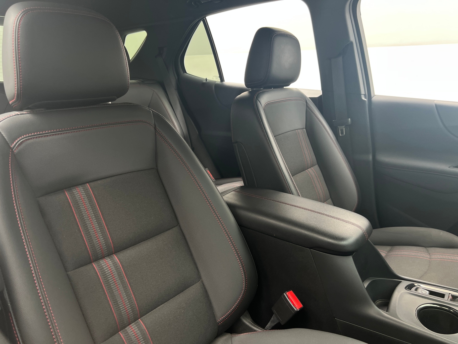 Thumbnail: 2022 Chevrolet Equinox - 2