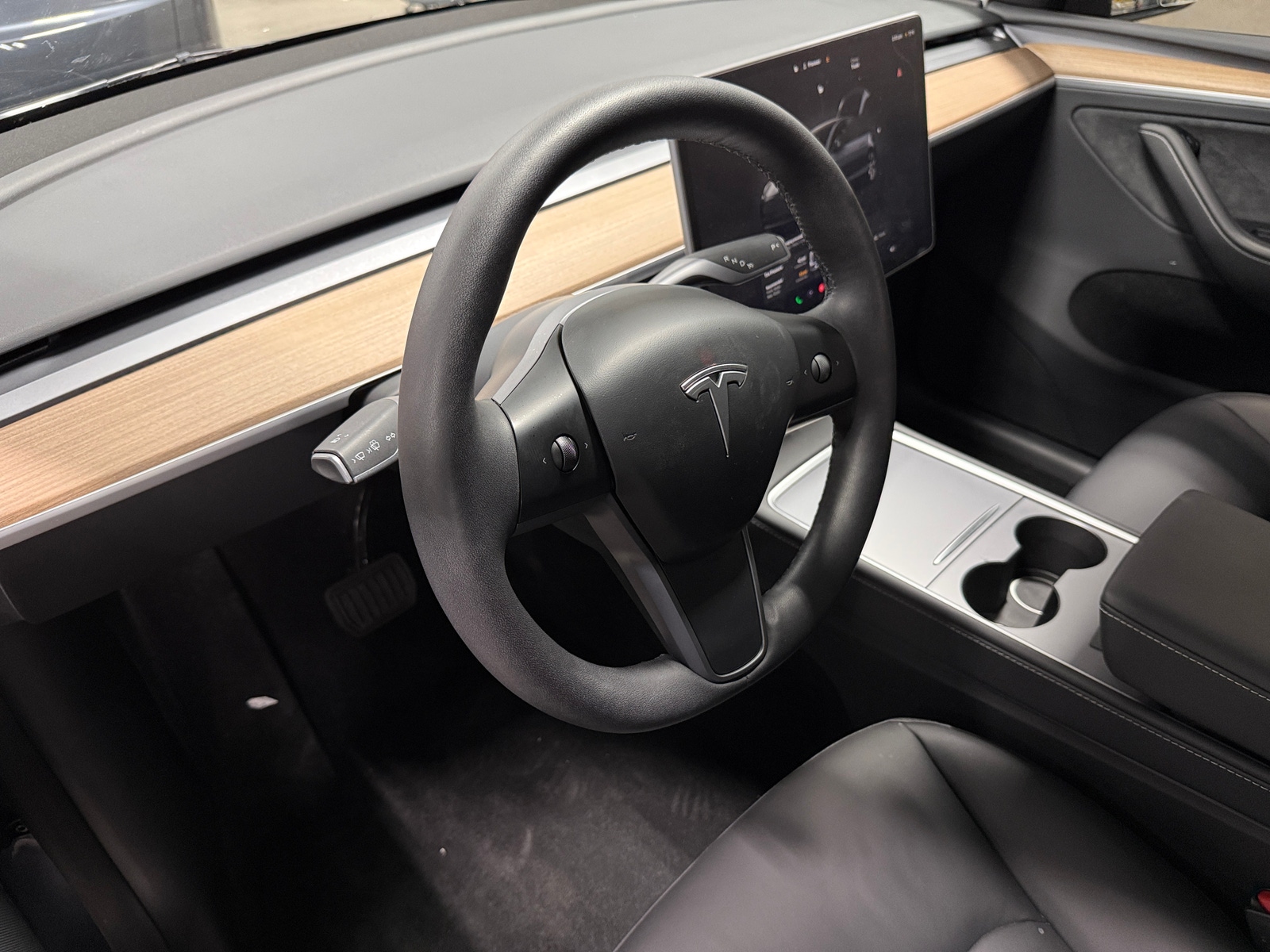 Thumbnail: 2023 Tesla Model Y - 4