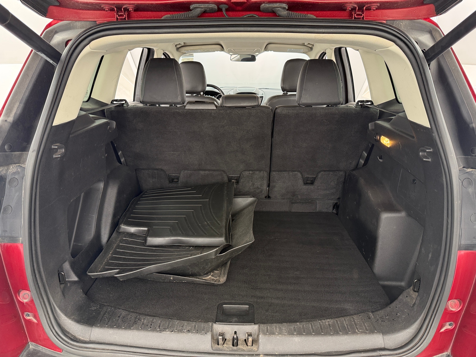 Thumbnail: 2019 Ford Escape - 6