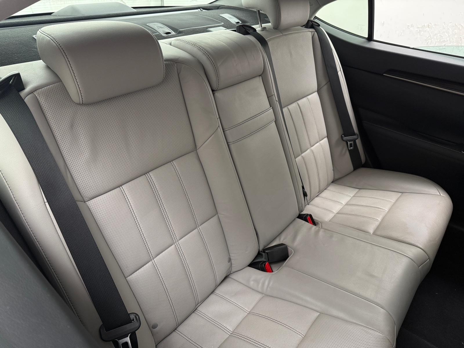 Thumbnail: 2016 Lexus ES - 5