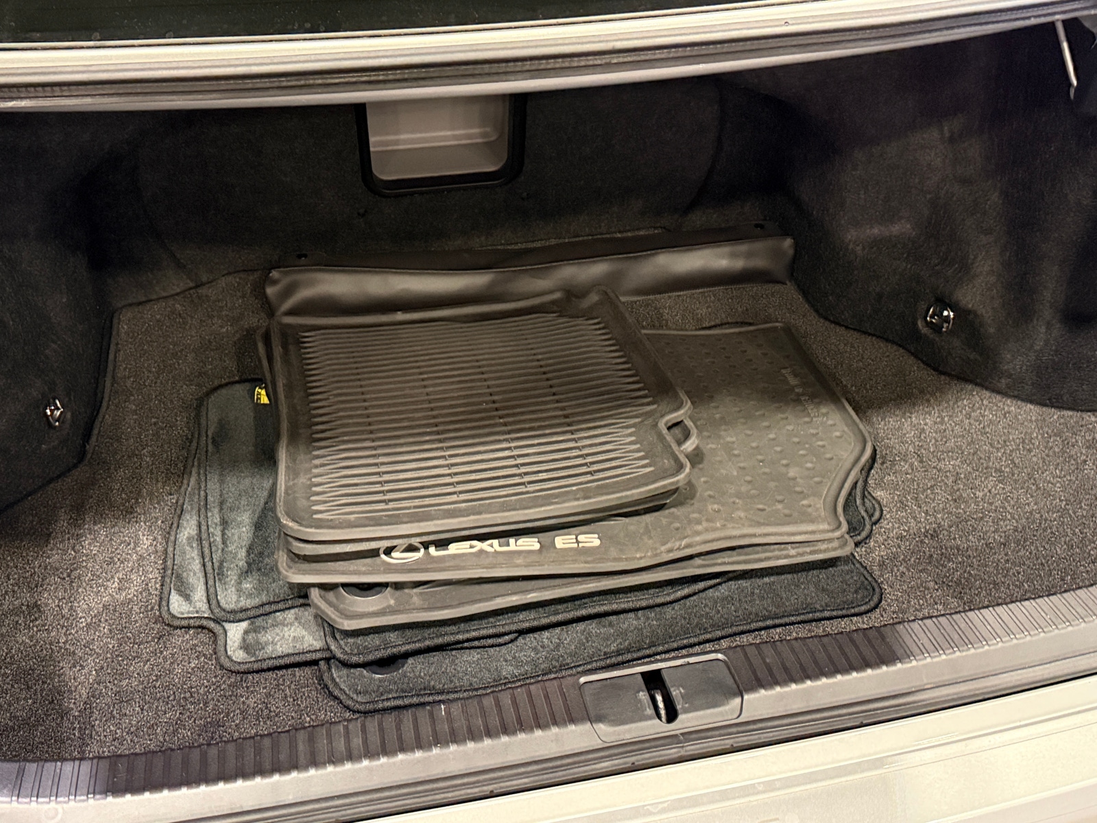 Thumbnail: 2016 Lexus ES - 6