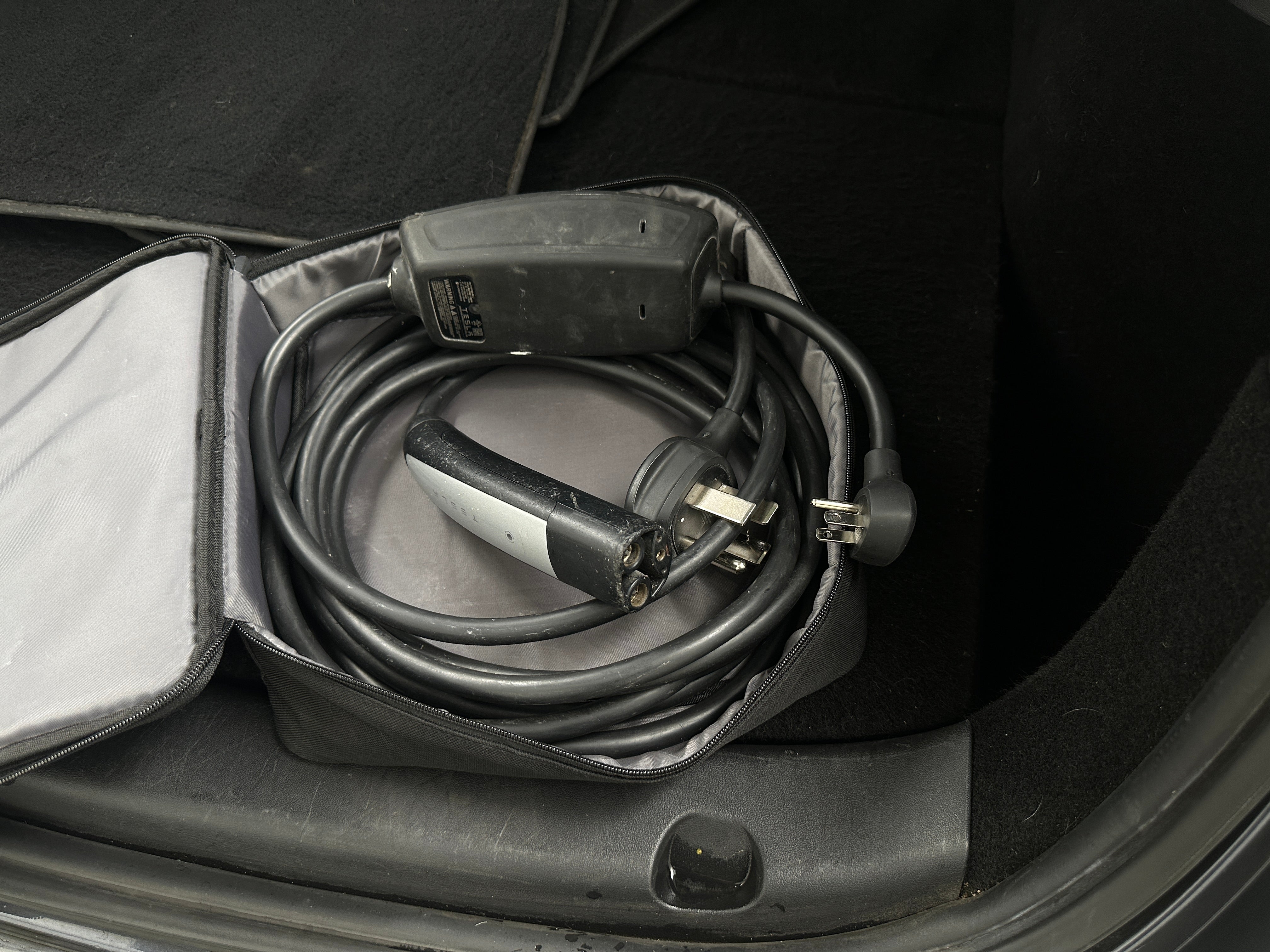 Used 2020 Tesla Model Y Long Range with VIN 5YJYGDEE6LF048618 for sale in Oak Creek, WI