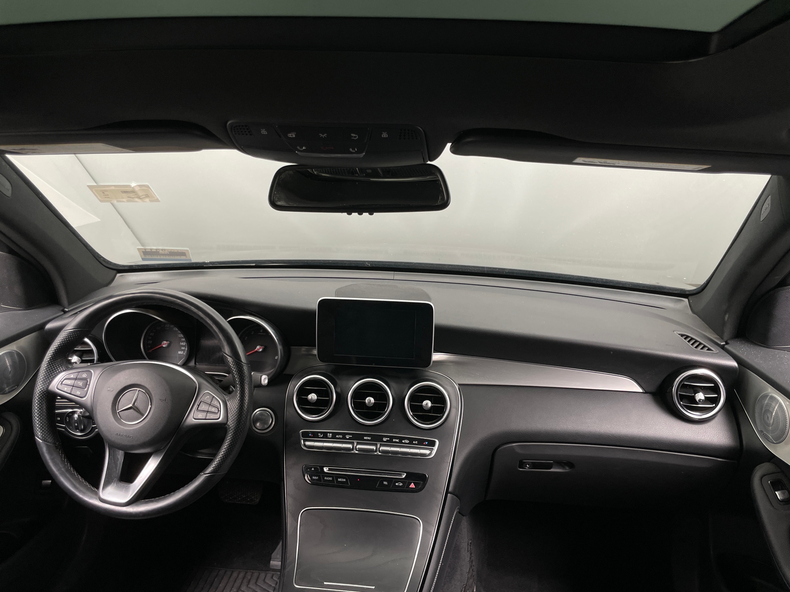 Thumbnail: 2019 Mercedes-Benz GLC - 2