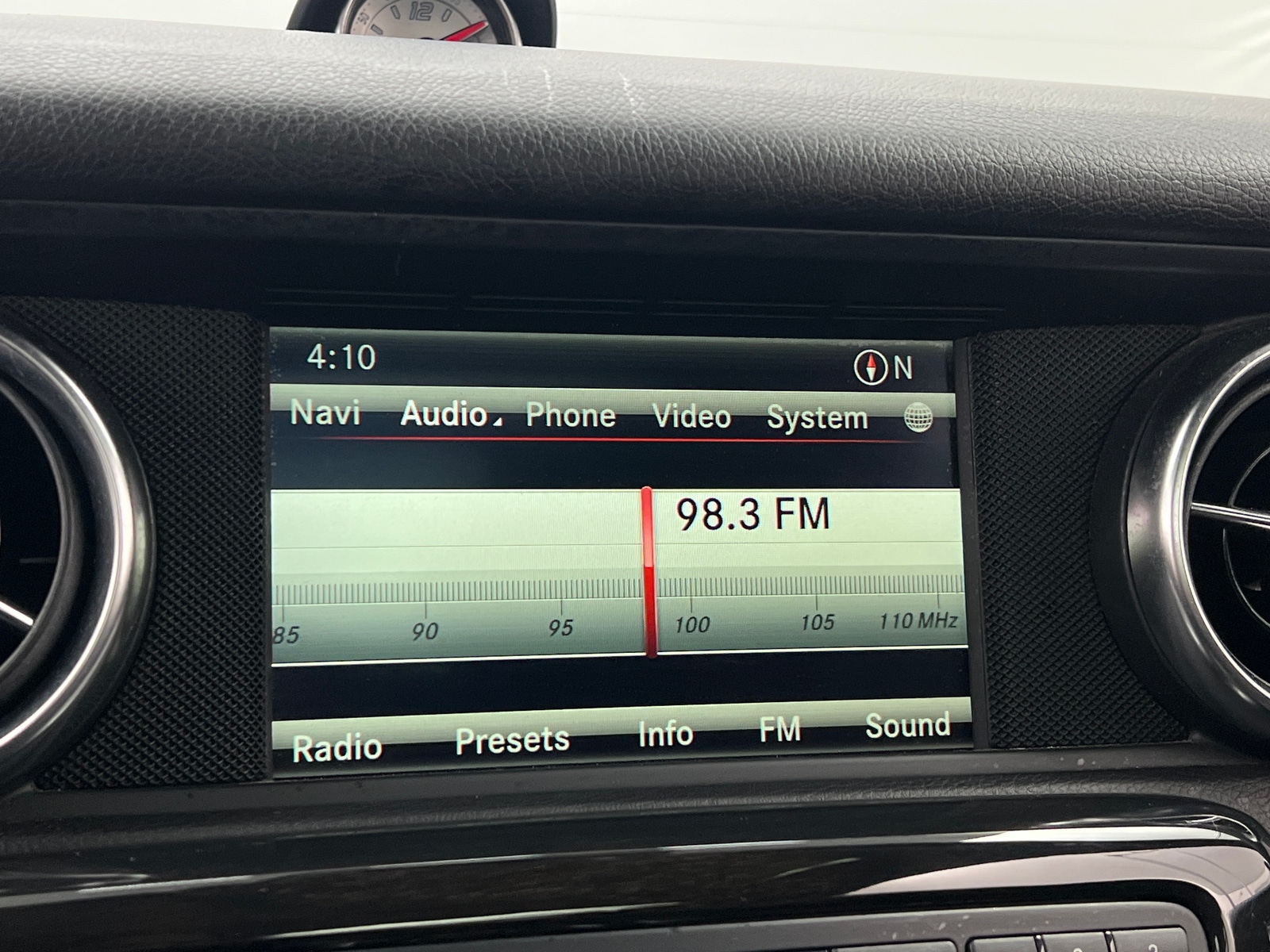 Thumbnail: 2016 Mercedes-Benz SLK - 2