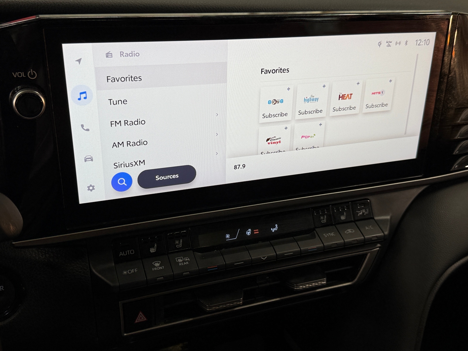 Thumbnail: 2025 Toyota Camry - 3