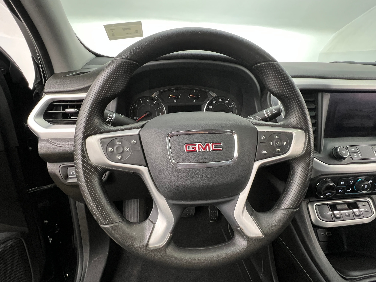 Thumbnail: 2023 GMC Acadia - 5