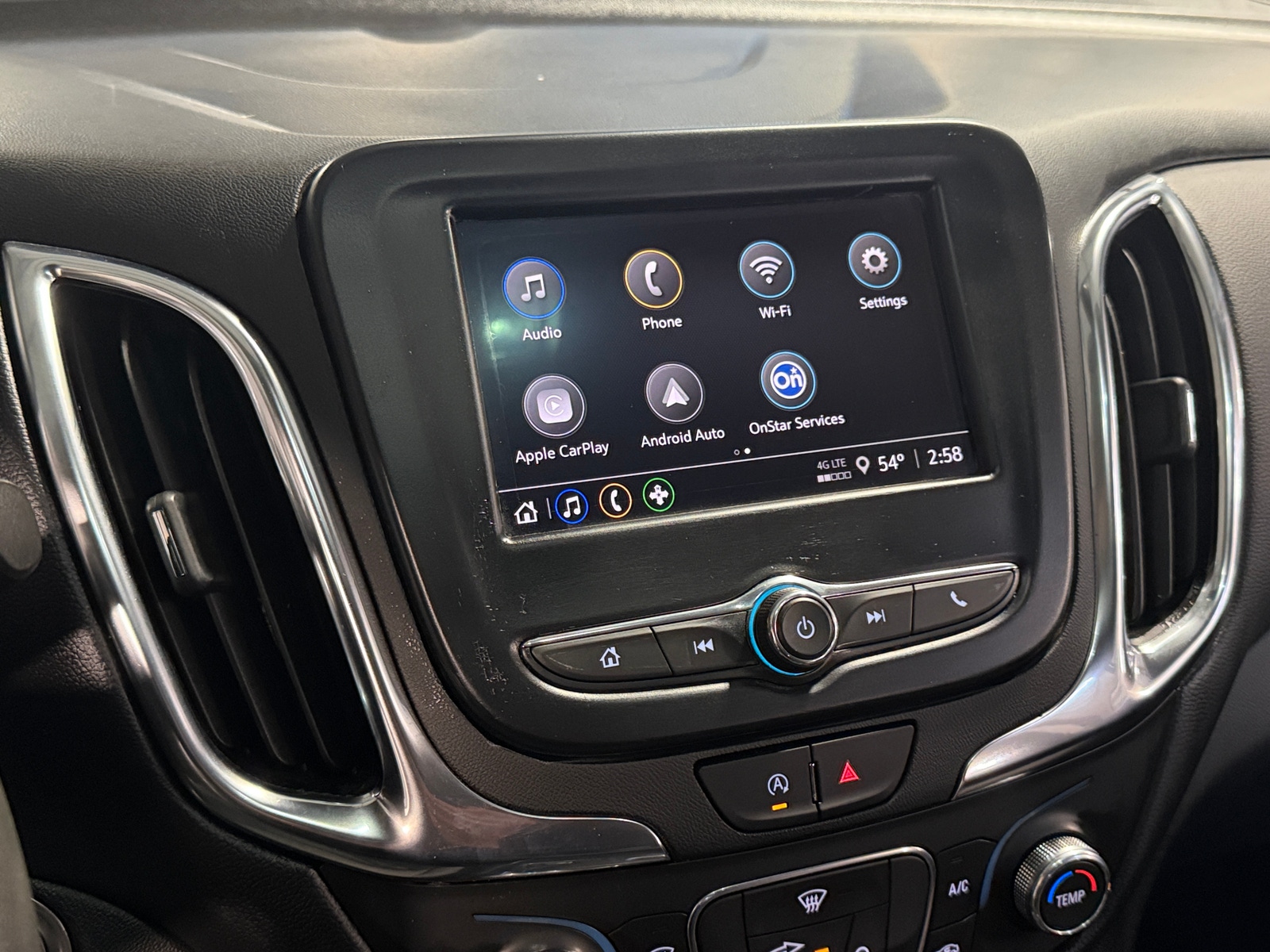 Thumbnail: 2022 Chevrolet Equinox - 4