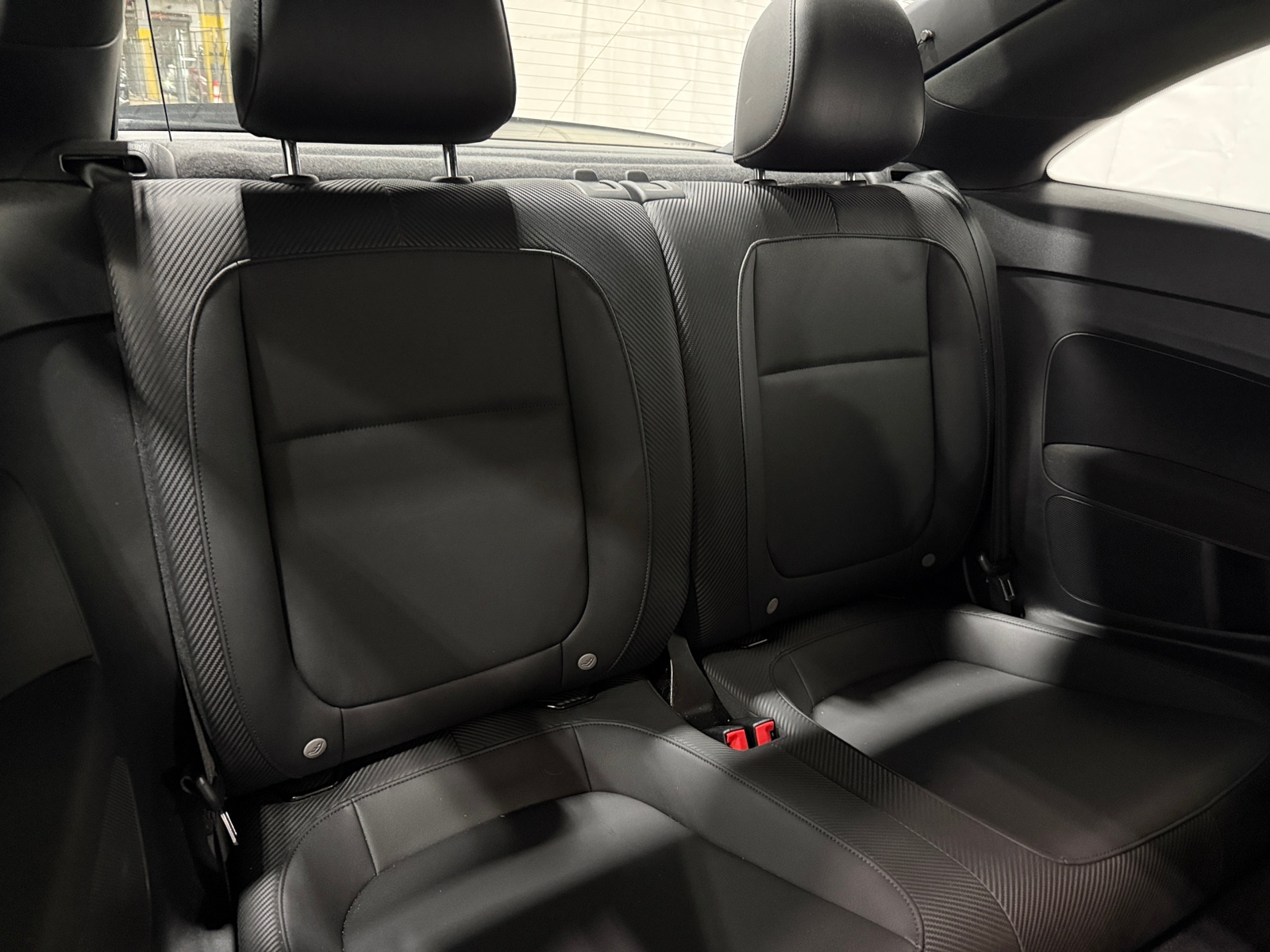 Thumbnail: 2018 Volkswagen Beetle - 6