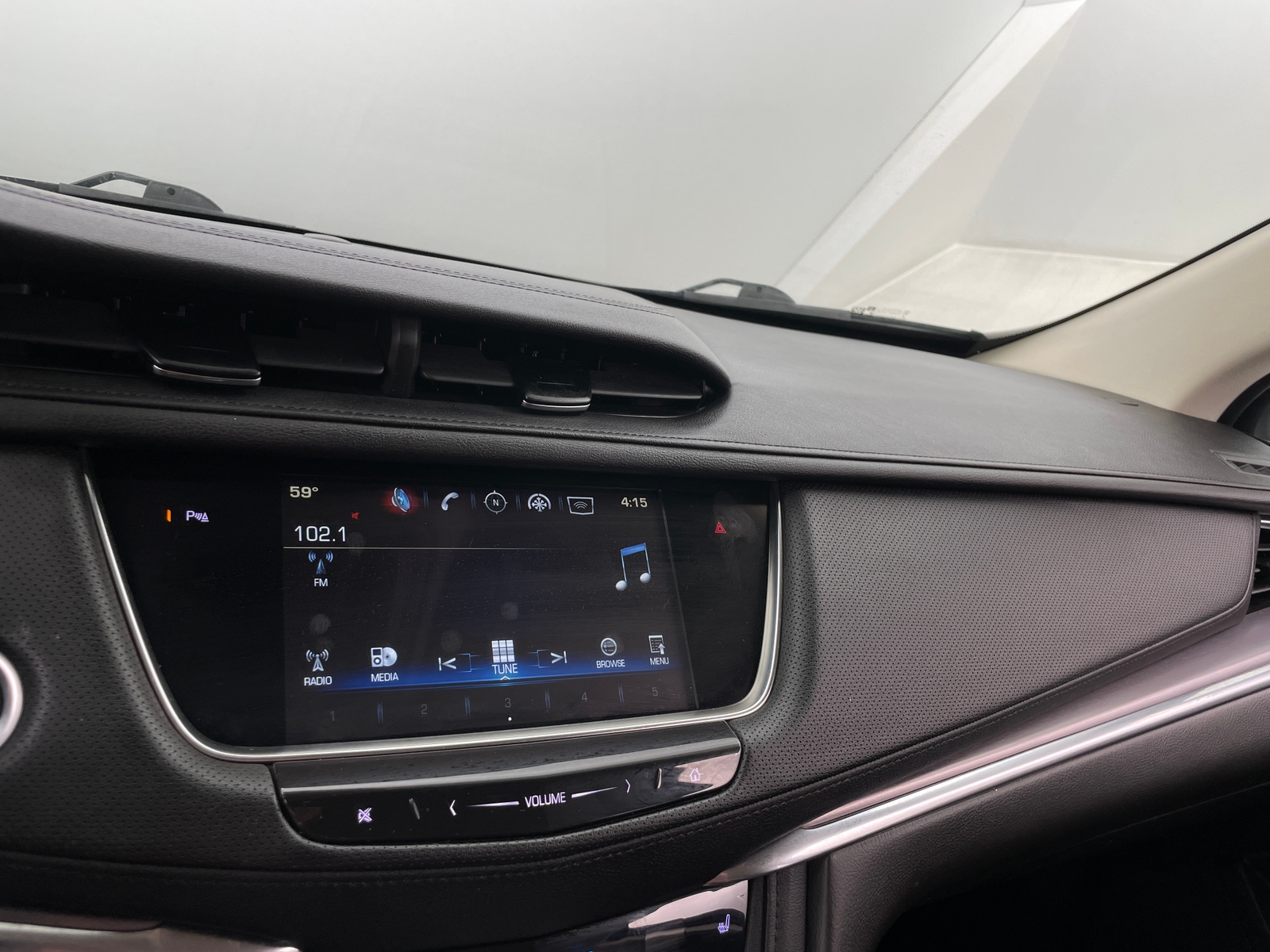 Thumbnail: 2019 Cadillac XT5 - 3