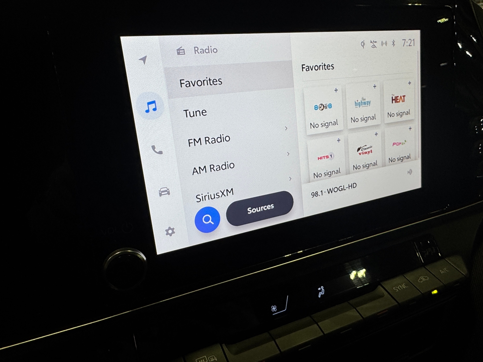 Thumbnail: 2025 Toyota Camry - 4