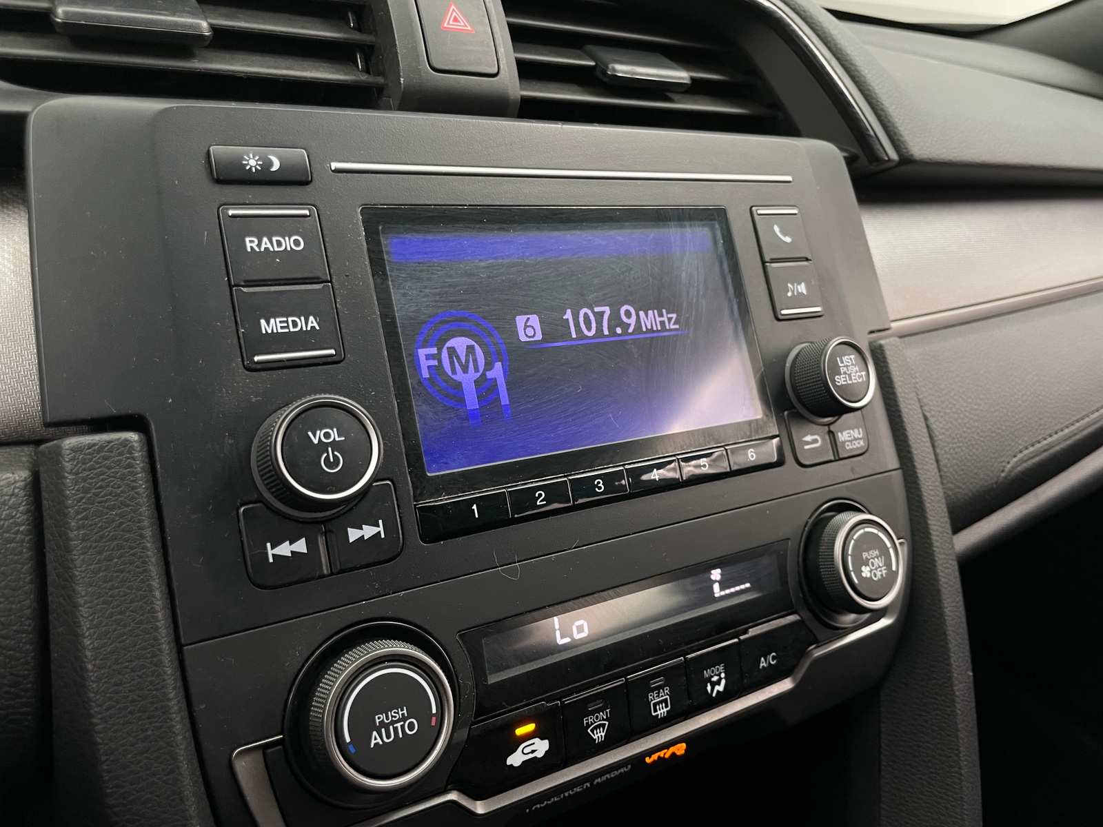 Thumbnail: 2018 Honda Civic - 4