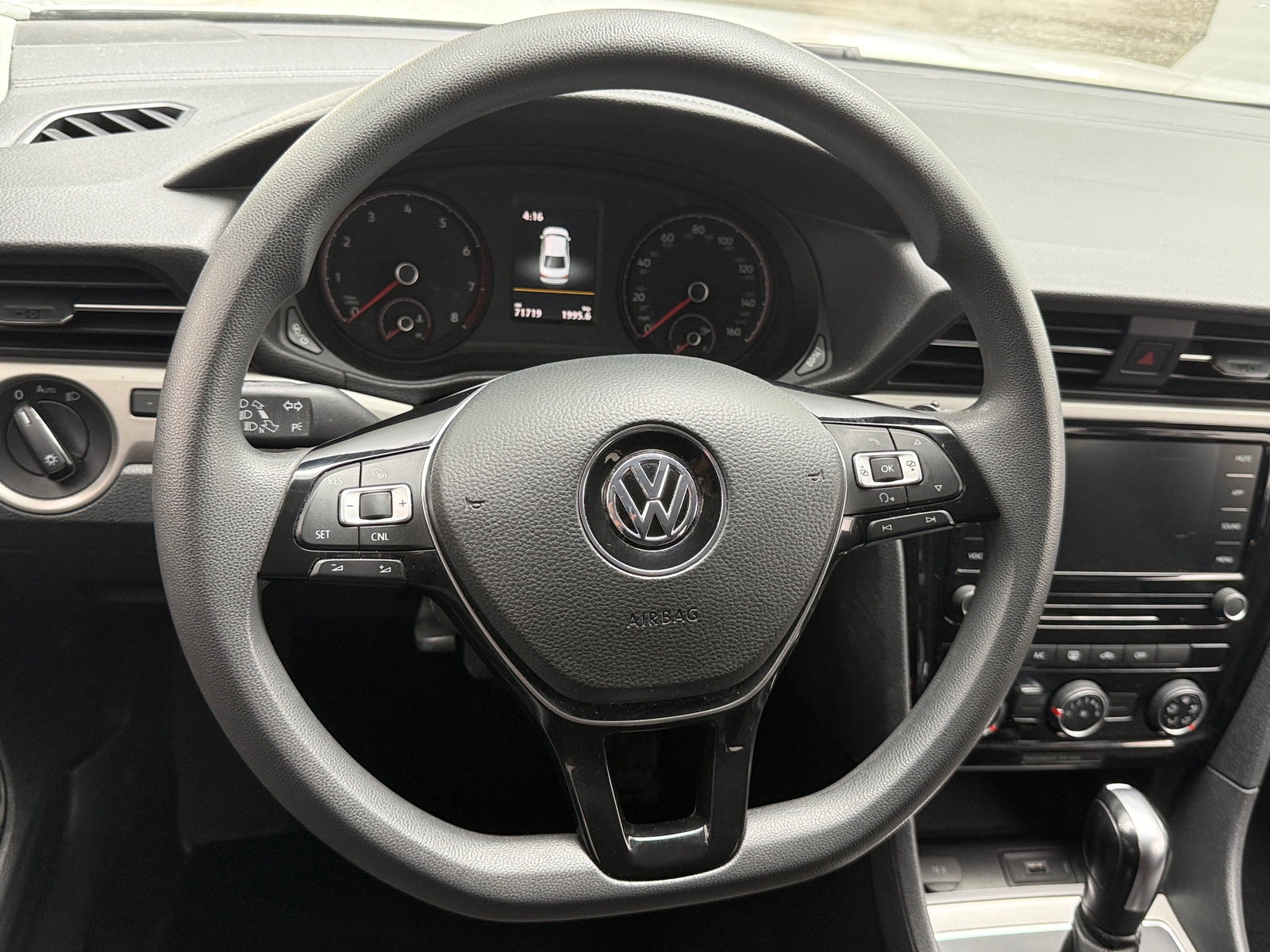 Thumbnail: 2020 Volkswagen Passat - 5