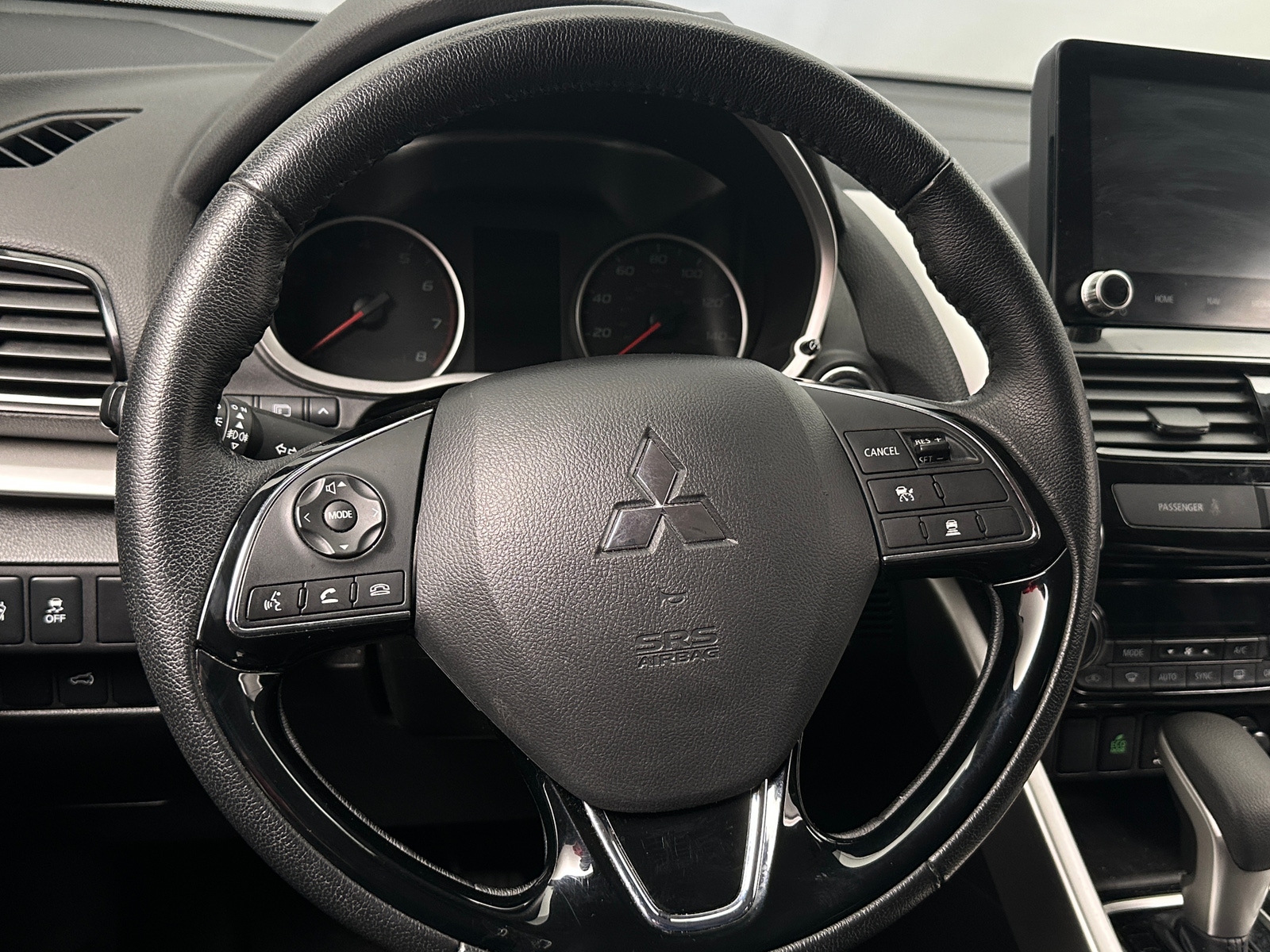 Thumbnail: 2024 Mitsubishi Eclipse Cross - 4