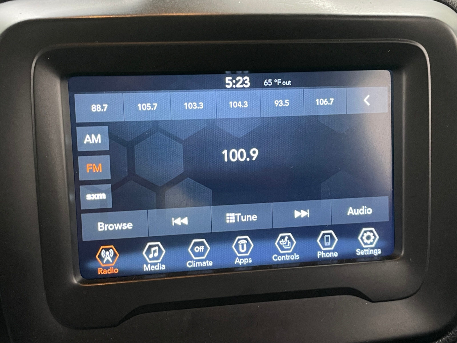 Thumbnail: 2021 Jeep Renegade - 4