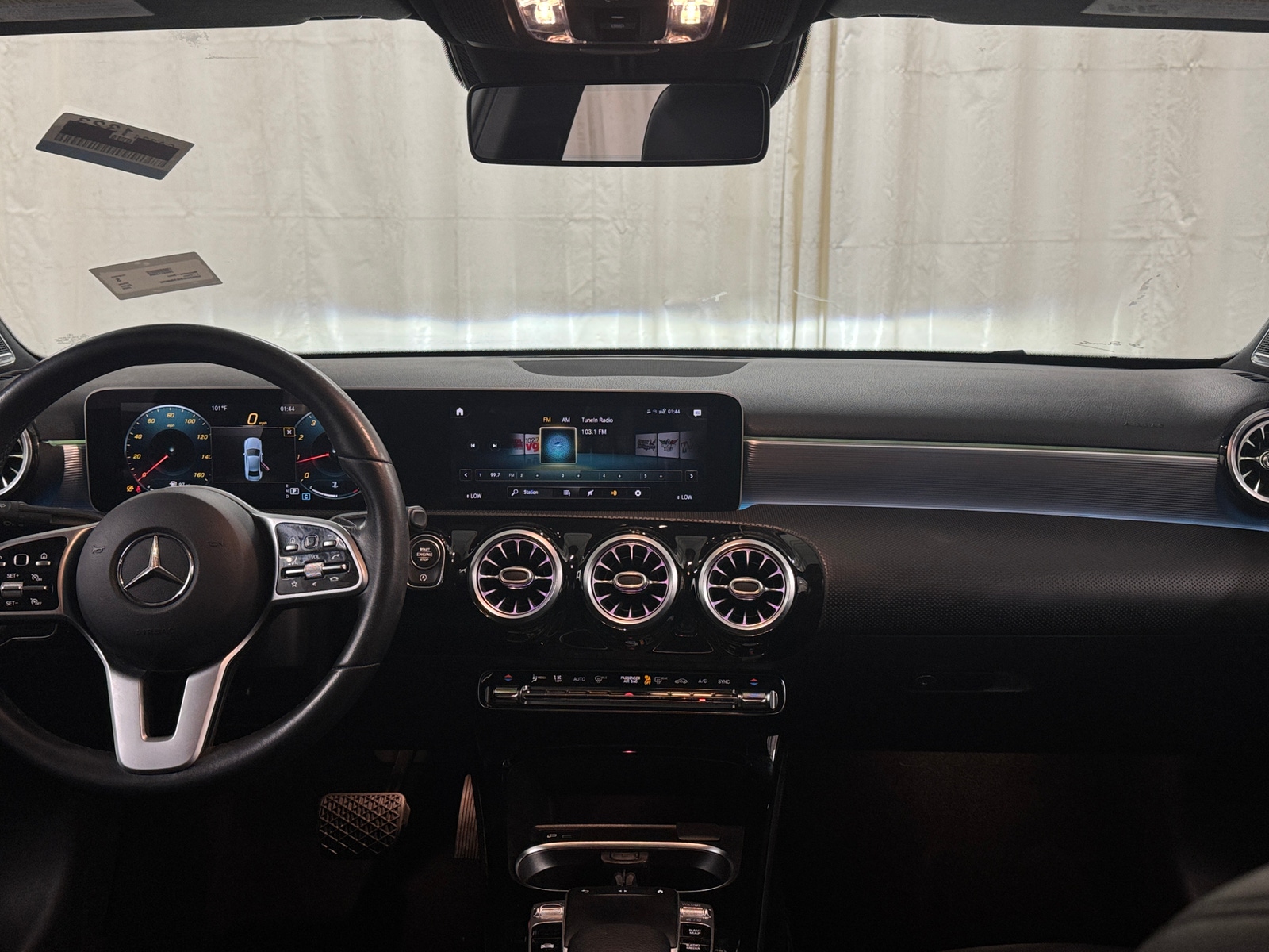 Thumbnail: 2020 Mercedes-Benz A-Class - 2