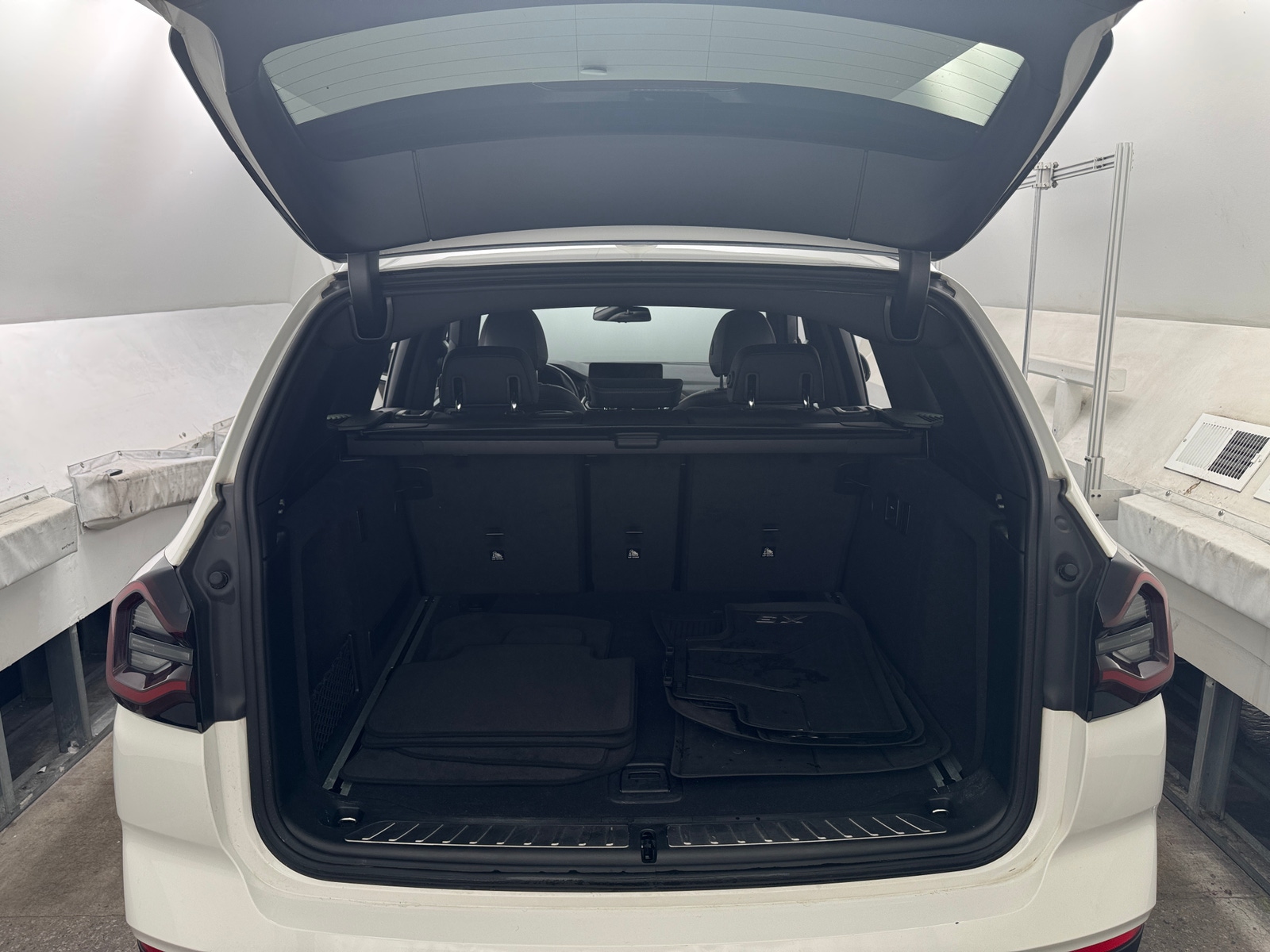 Thumbnail: 2022 BMW X3 - 6