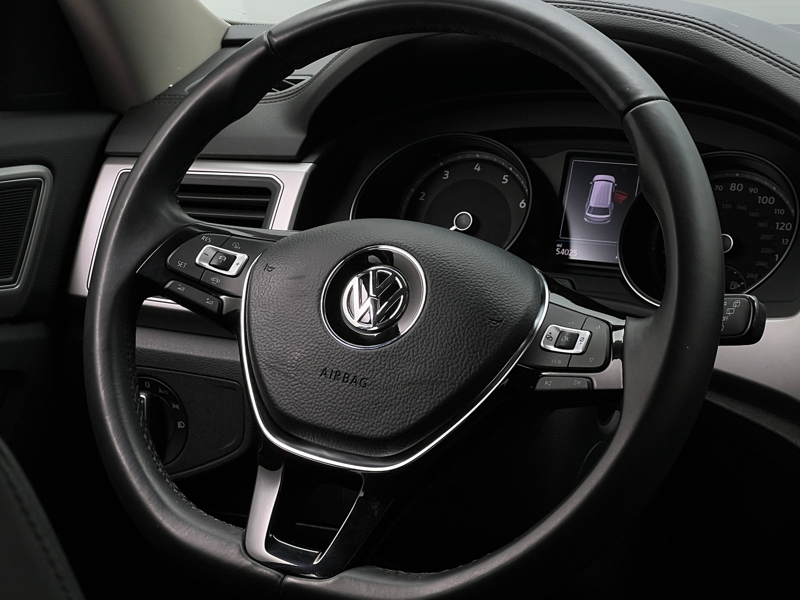 Thumbnail: 2019 Volkswagen Atlas - 4