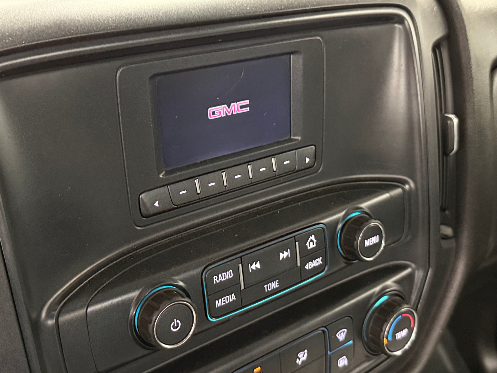 Thumbnail: 2017 GMC Sierra 1500 - 4