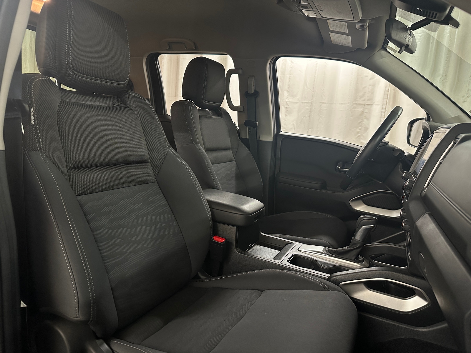 Thumbnail: 2023 Nissan Frontier - 2