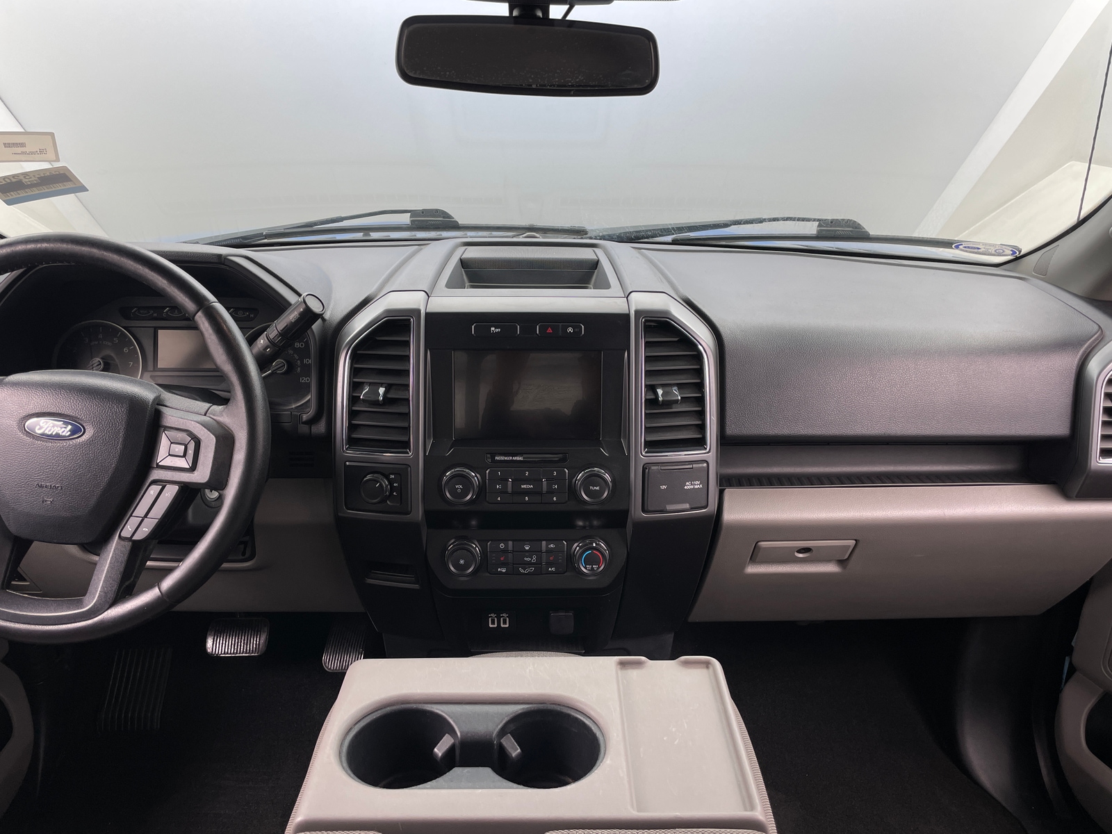 Thumbnail: 2019 Ford Econoline - 3