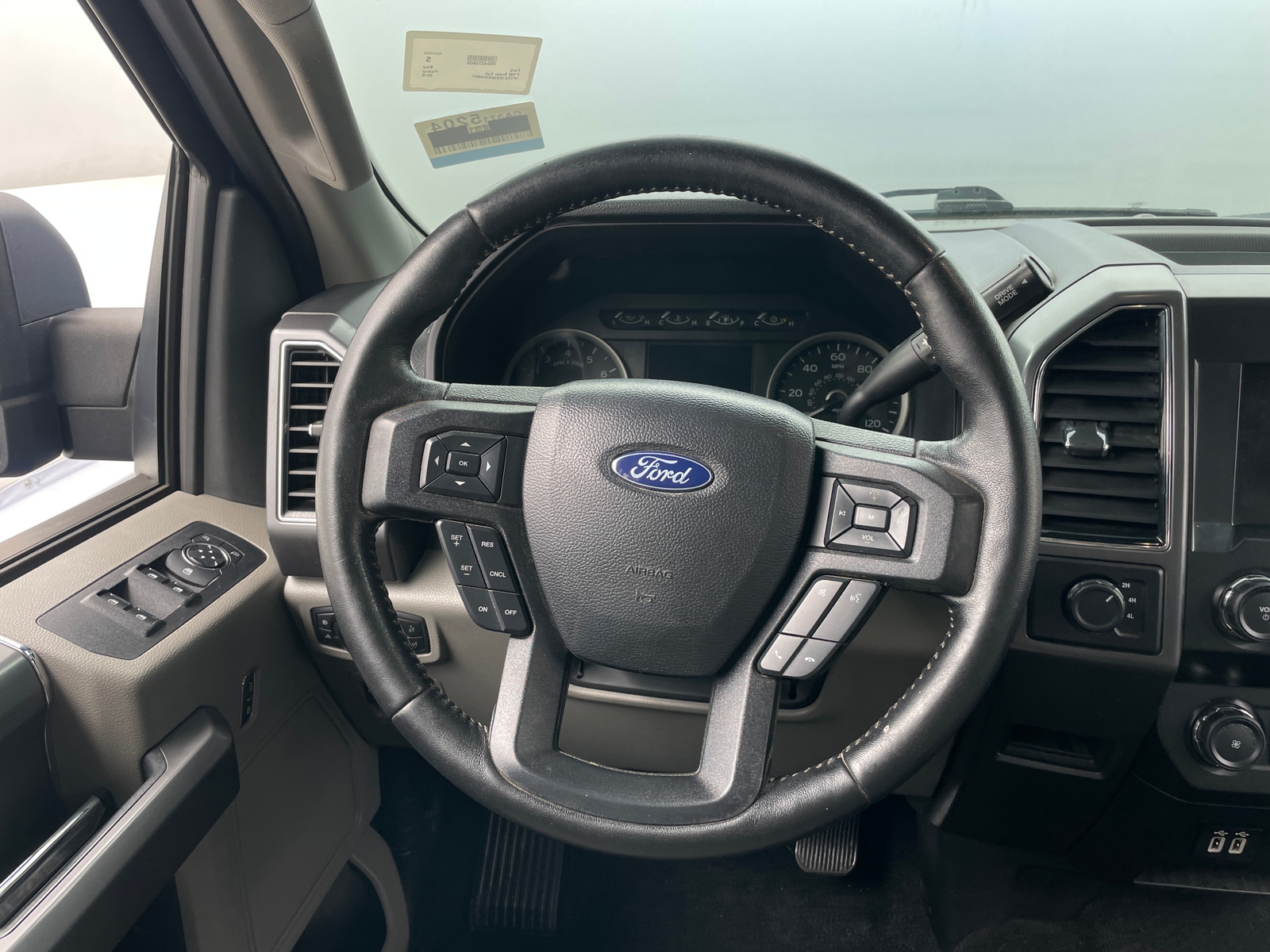 Thumbnail: 2019 Ford Econoline - 5