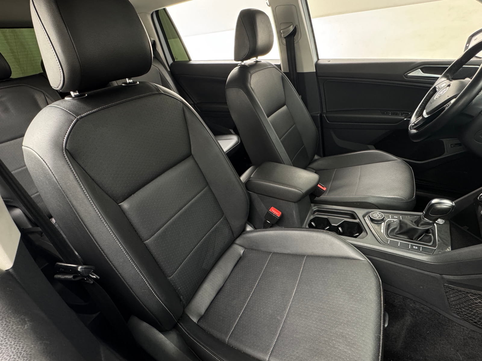 Thumbnail: 2018 Volkswagen Tiguan - 2