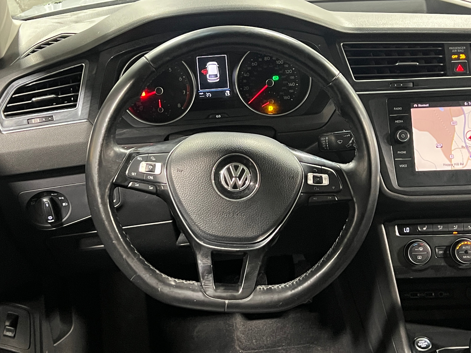 Thumbnail: 2018 Volkswagen Tiguan - 5