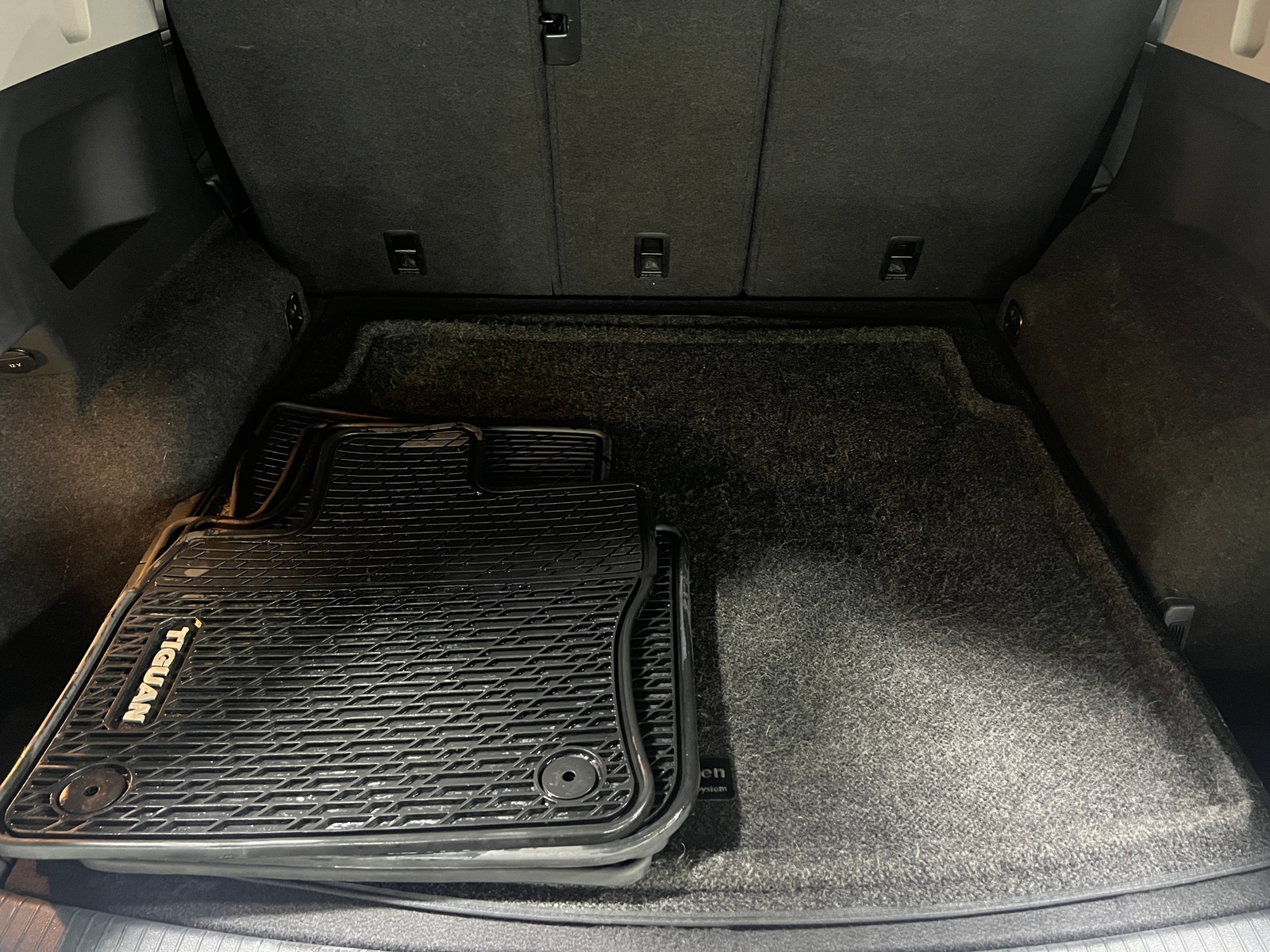 Thumbnail: 2018 Volkswagen Tiguan - 7