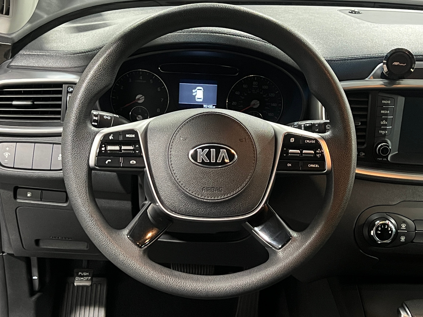 Thumbnail: 2019 Kia Sorento - 5