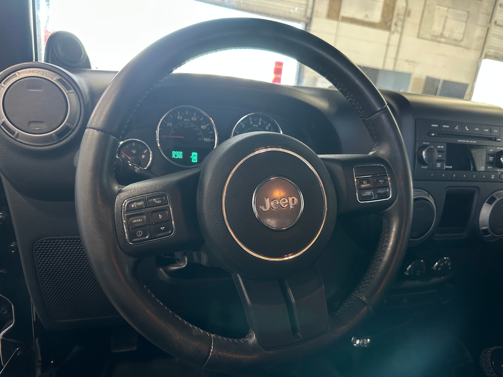 Thumbnail: 2012 Jeep Wrangler - 5