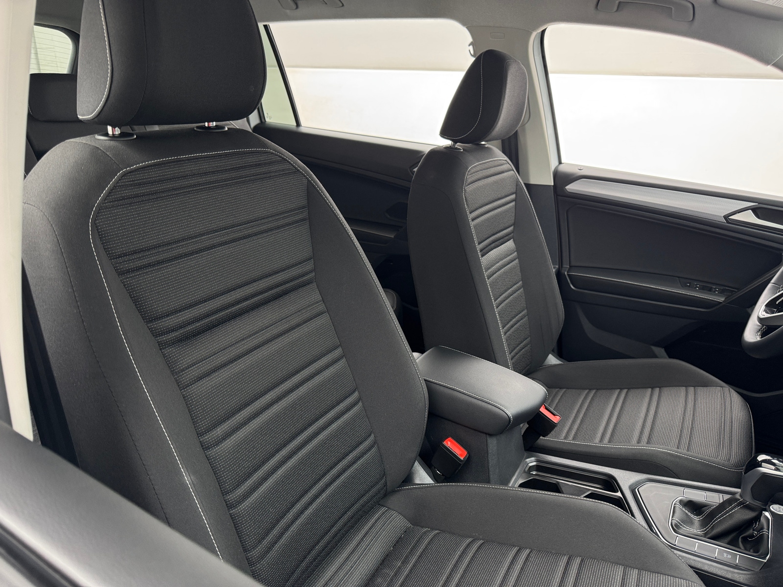 Thumbnail: 2024 Volkswagen Tiguan - 2