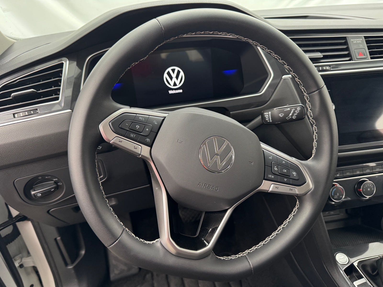 Thumbnail: 2024 Volkswagen Tiguan - 5