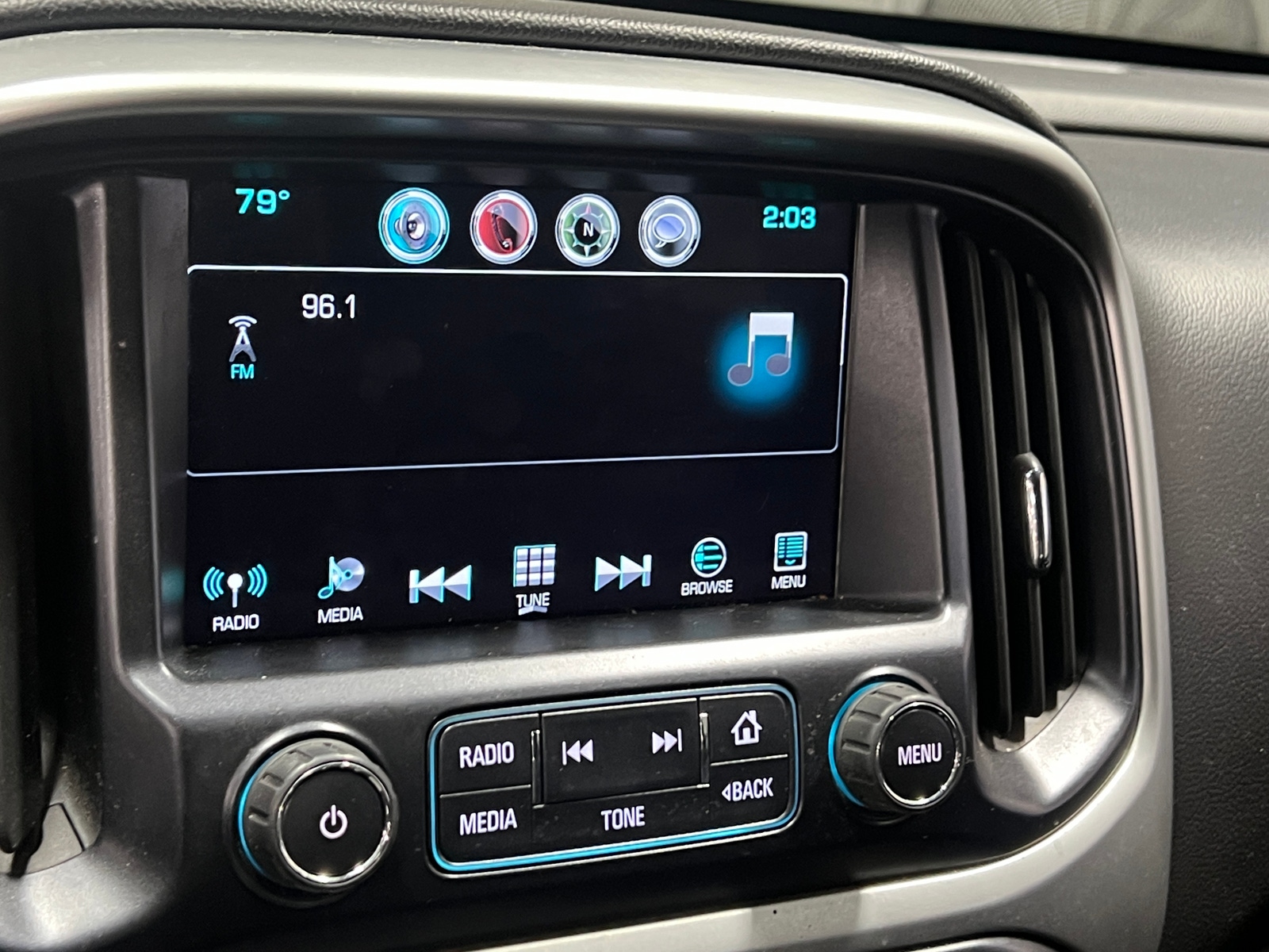 Thumbnail: 2016 Chevrolet Colorado - 4