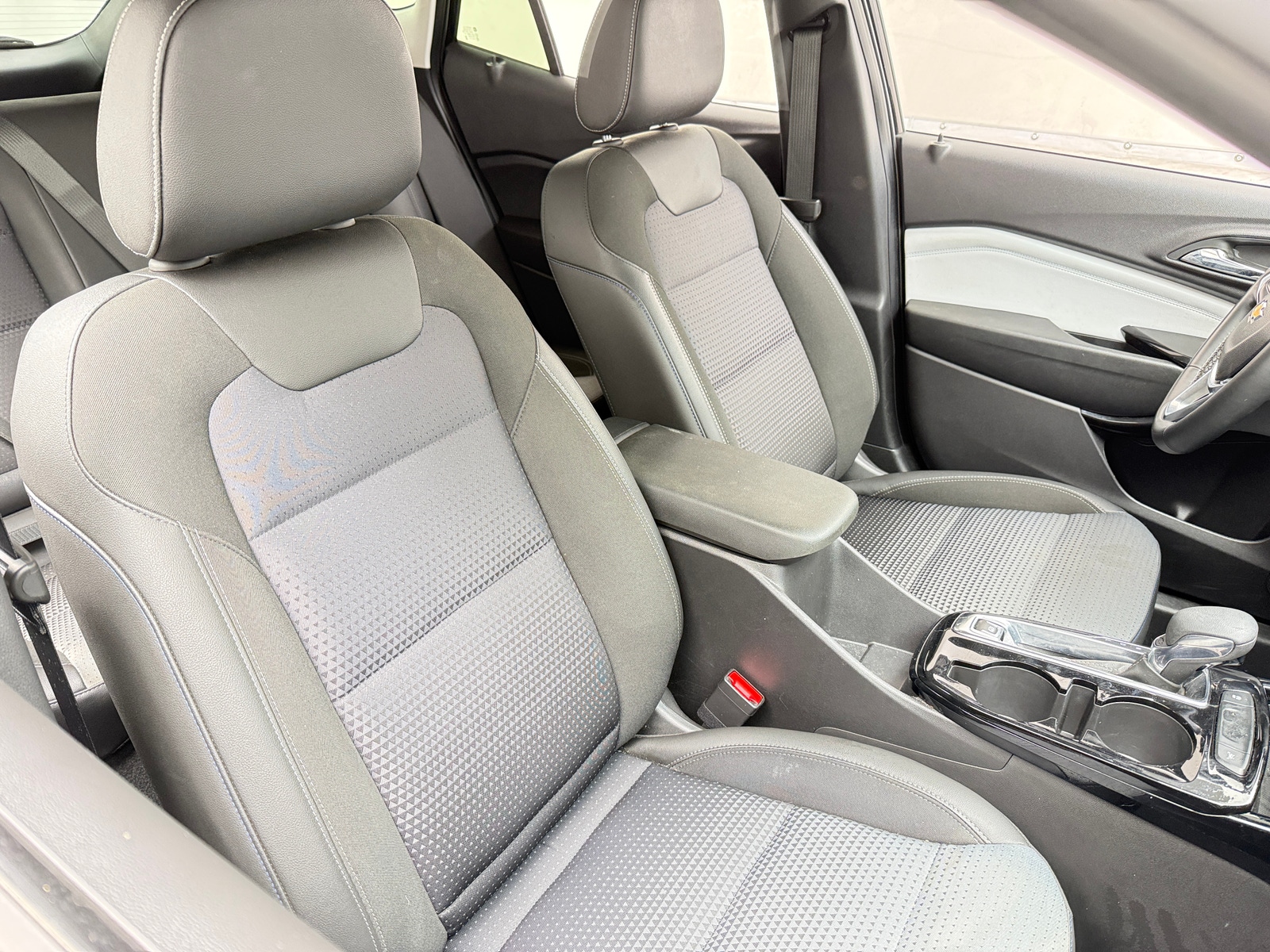 Thumbnail: 2025 Chevrolet Trax - 2