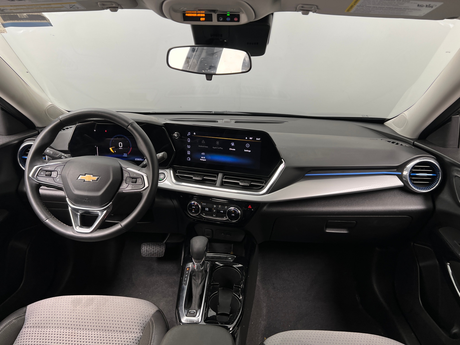 Thumbnail: 2025 Chevrolet Trax - 3