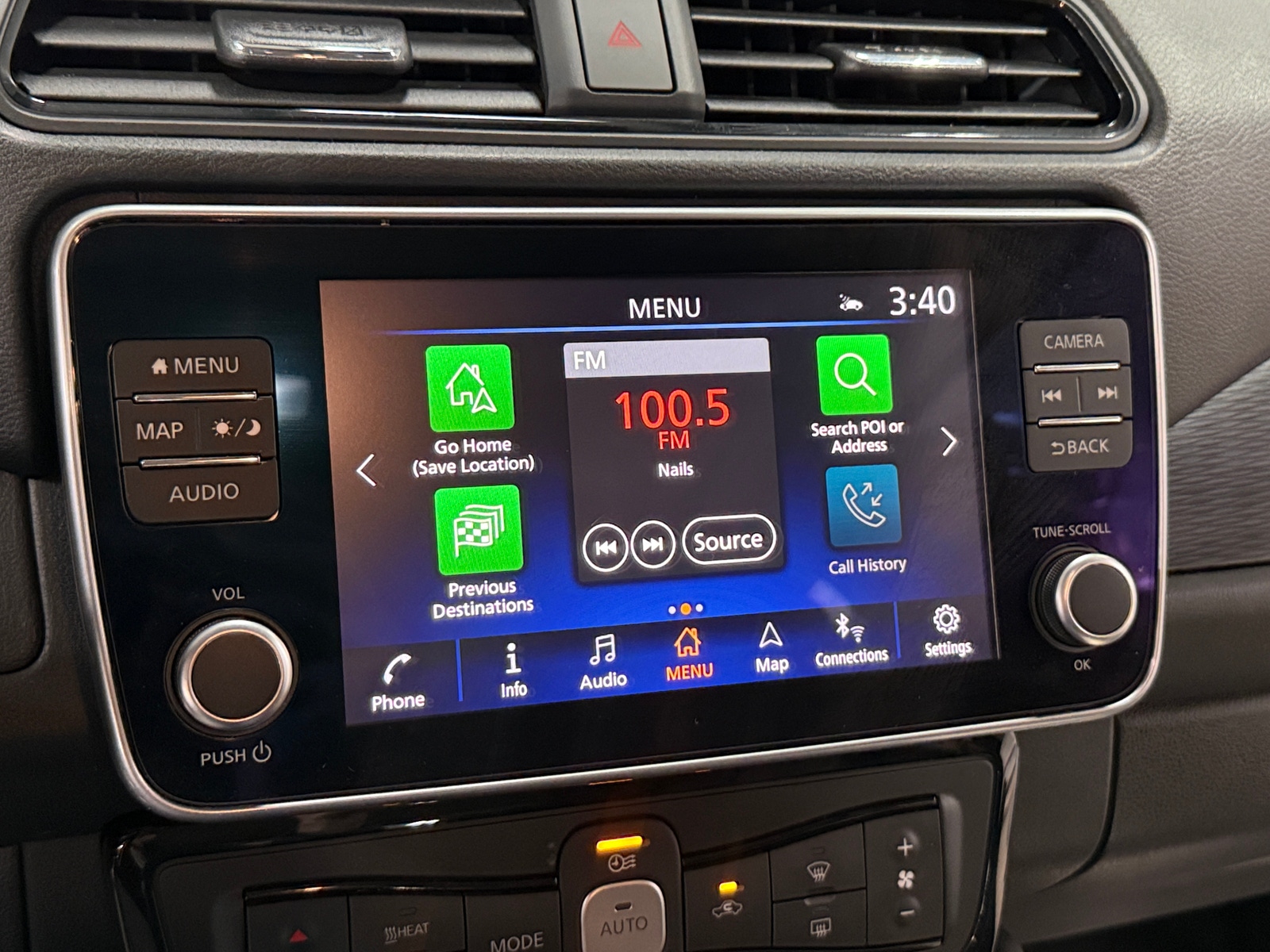 Thumbnail: 2024 Nissan Leaf - 4