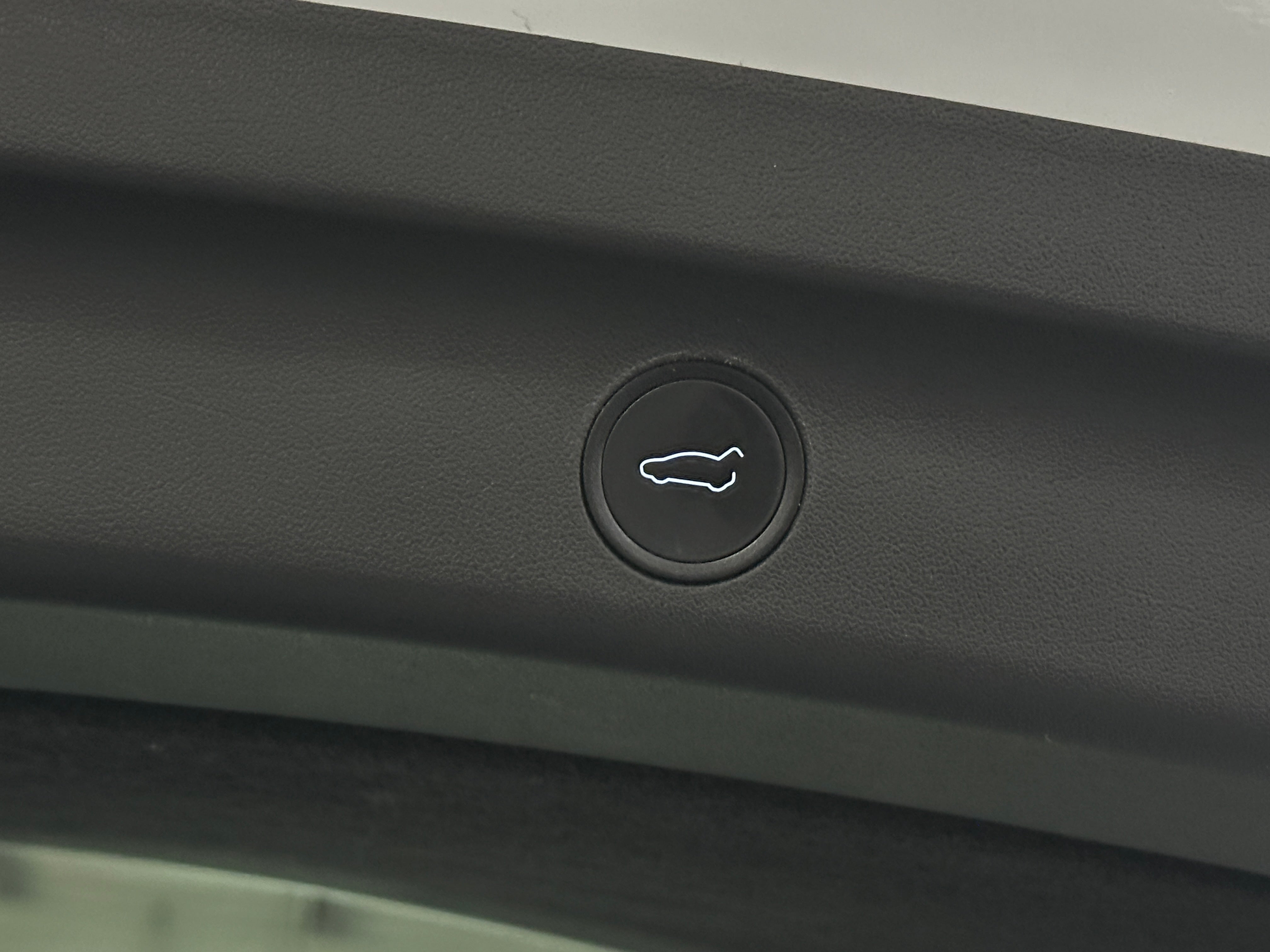 Used 2022 Tesla Model Y Long Range with VIN 7SAYGDEE5NF356854 for sale in Oak Creek, WI