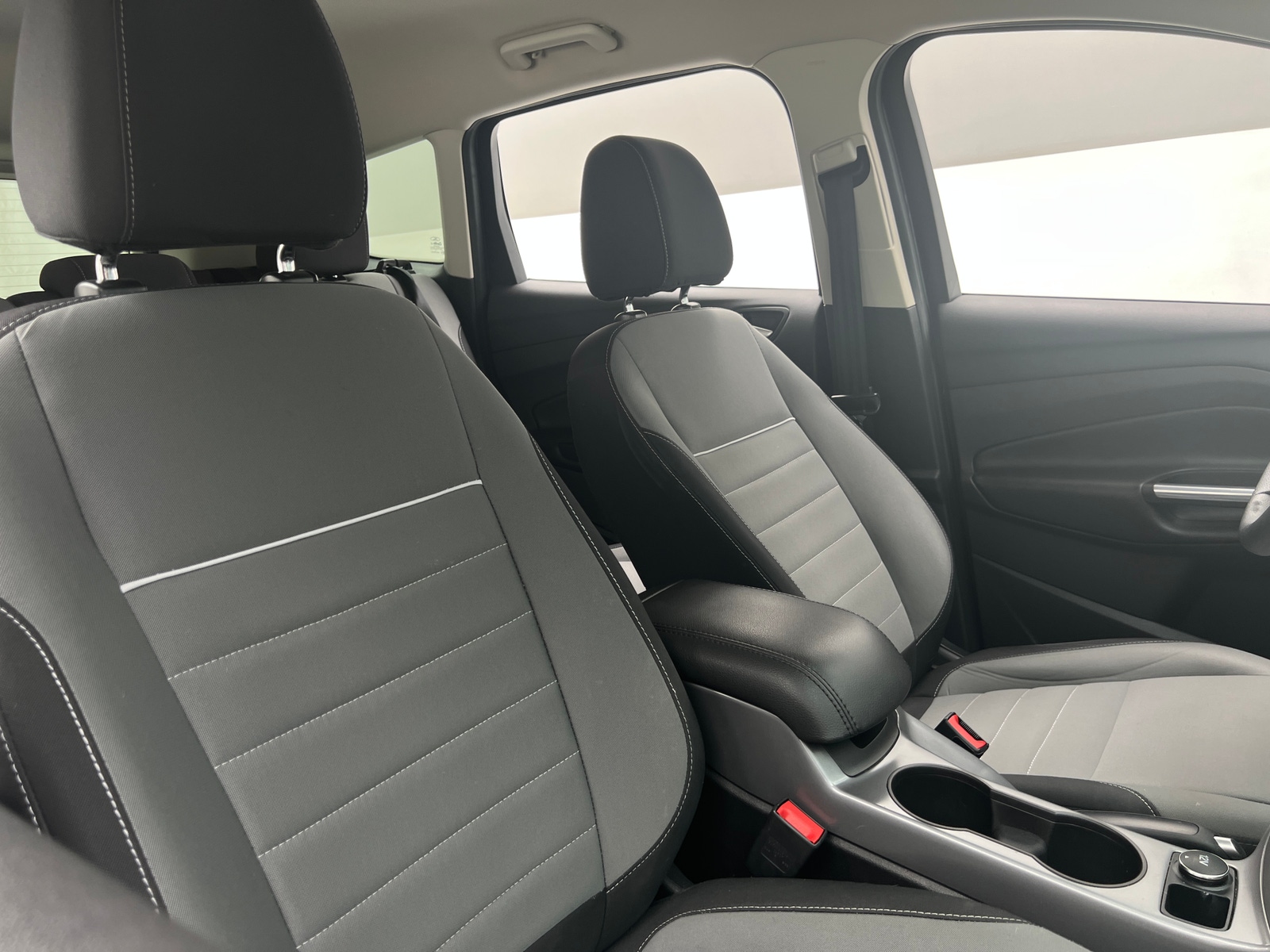 Thumbnail: 2015 Ford Escape - 2