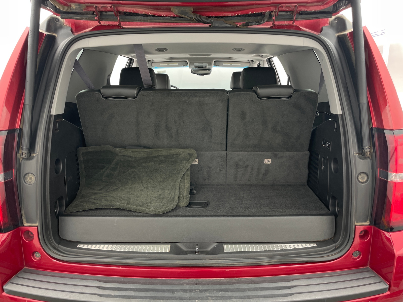 Thumbnail: 2015 Chevrolet Tahoe - 6