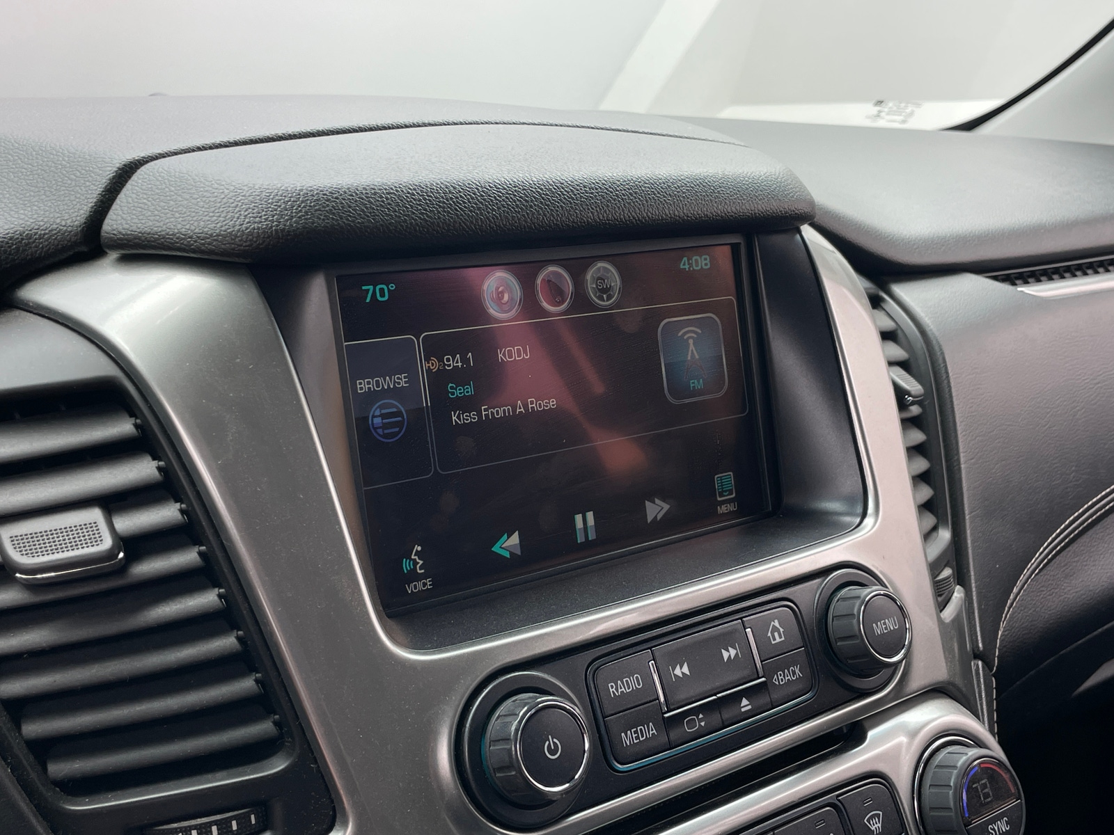 Thumbnail: 2015 Chevrolet Tahoe - 3