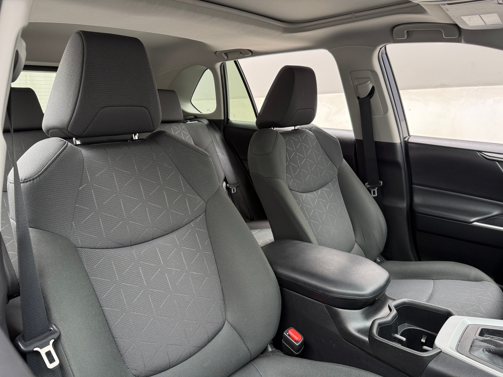 Thumbnail: 2022 Toyota RAV4 - 2