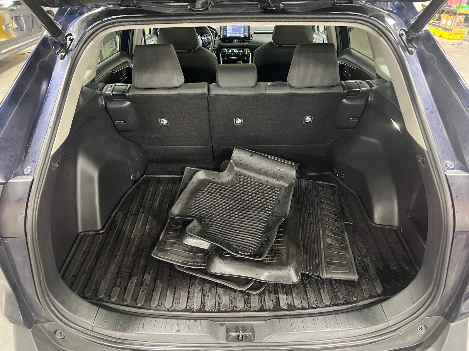 Thumbnail: 2022 Toyota RAV4 - 7