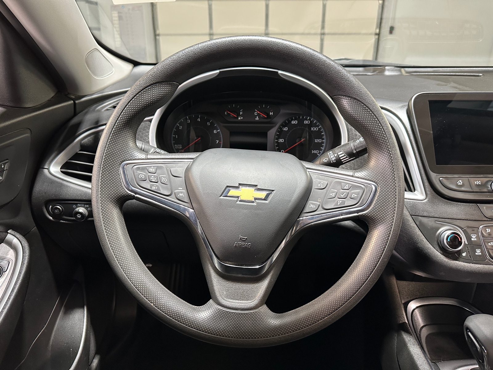 Thumbnail: 2023 Chevrolet Malibu - 5